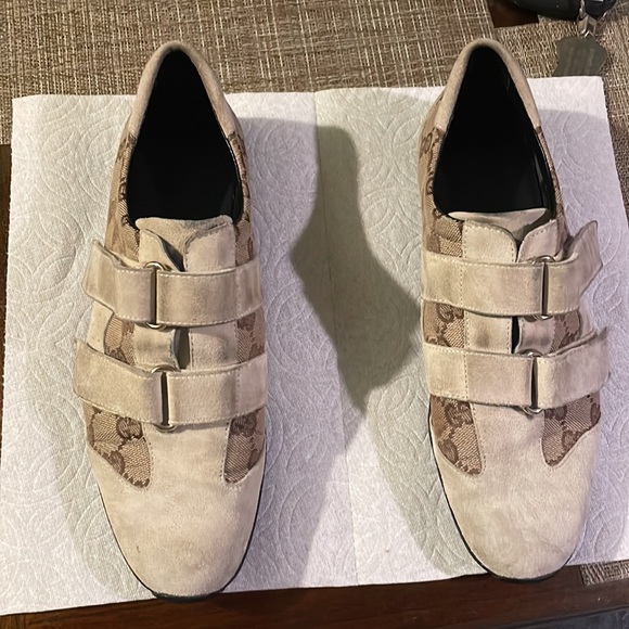 gucci shoes perfect condition 3 wears extremely comfortable and comfort European - Picture 2 of 11